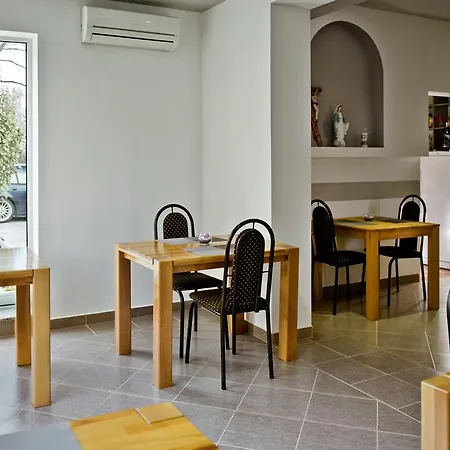 卡萨沃尔德酒店 3* Međugorje